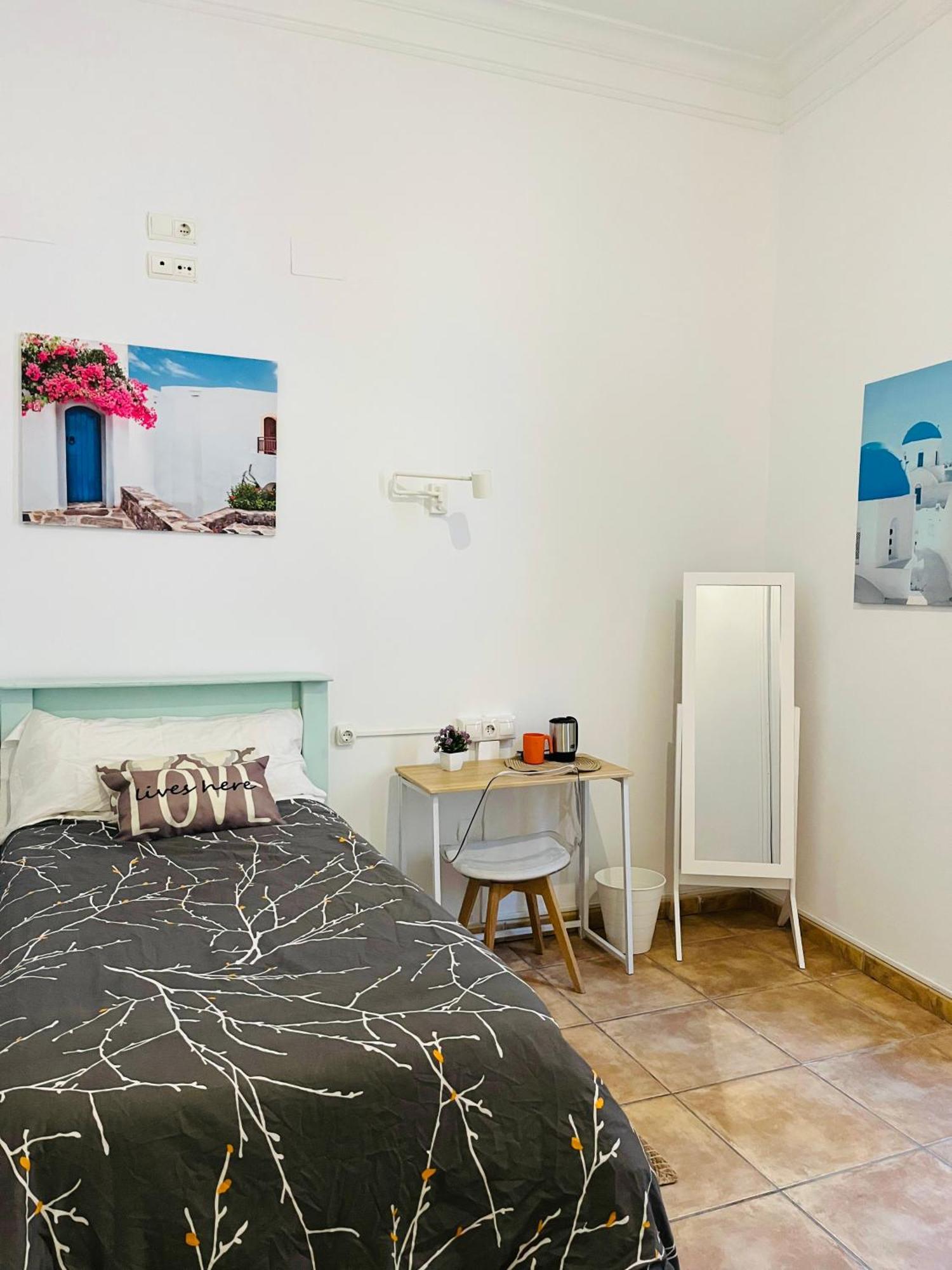 Malak-Rooms Malaga Exterior photo