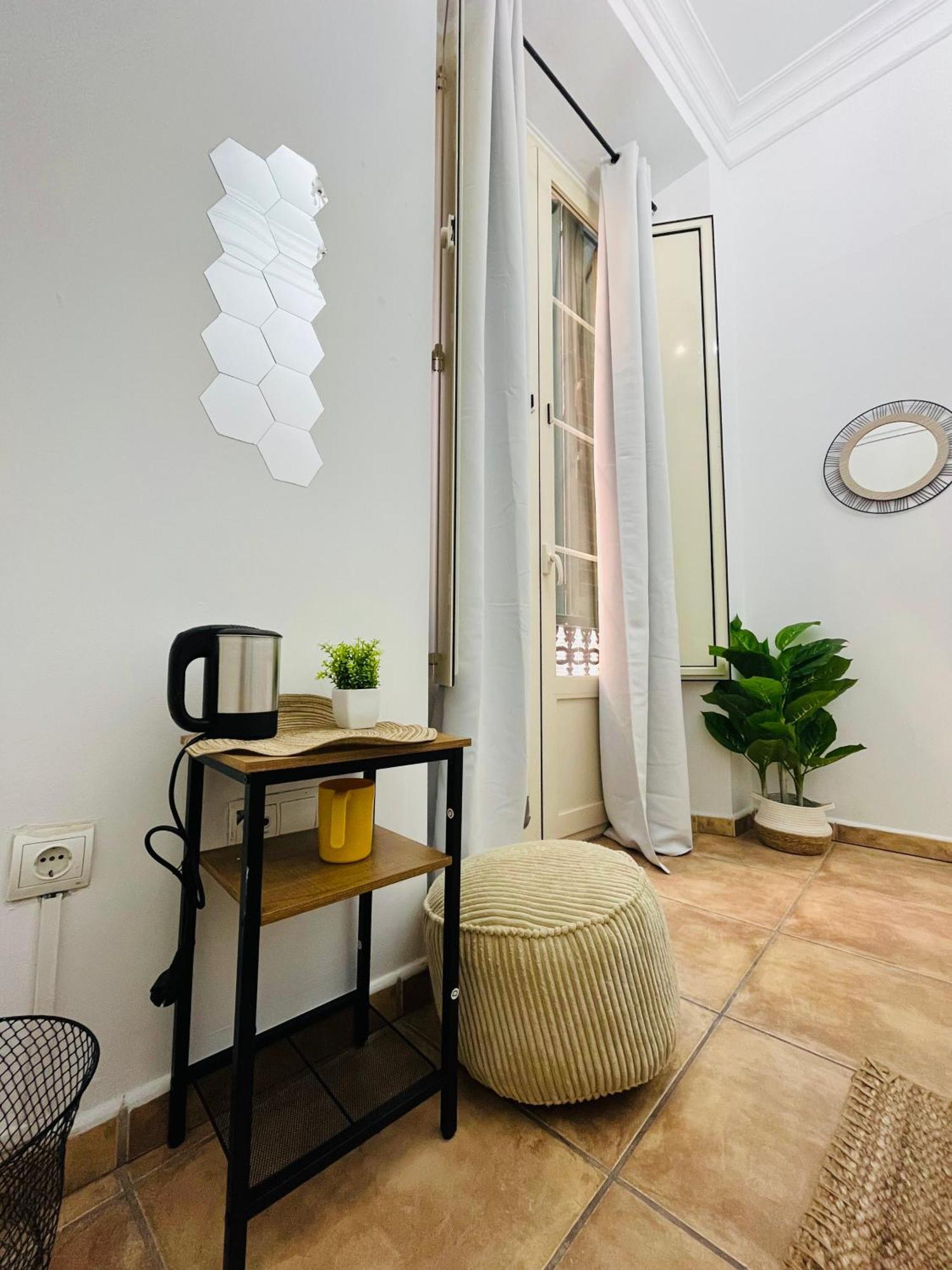 Malak-Rooms Malaga Exterior photo